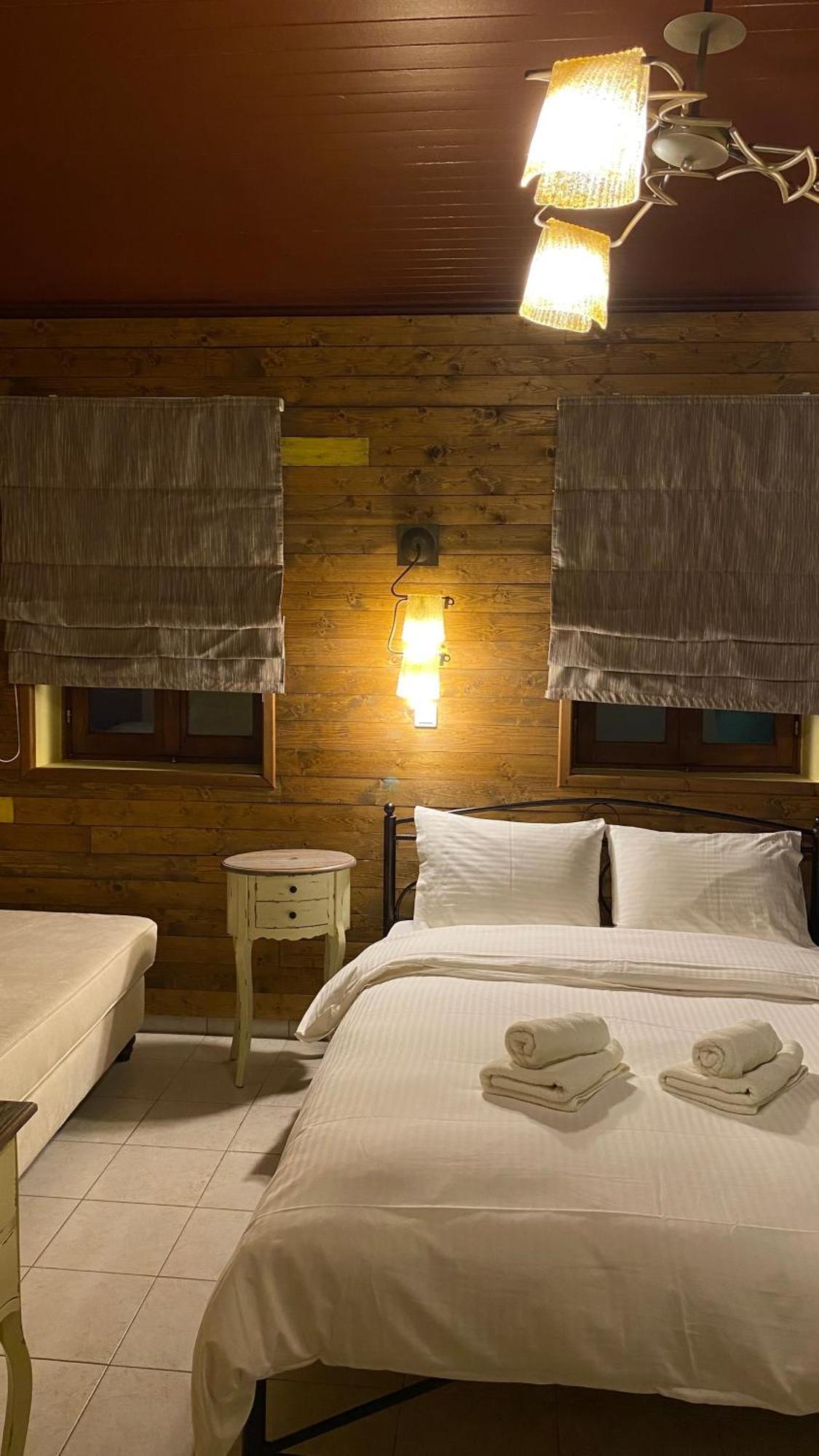 Ikojenia Traditional Lodge Папингон Экстерьер фото