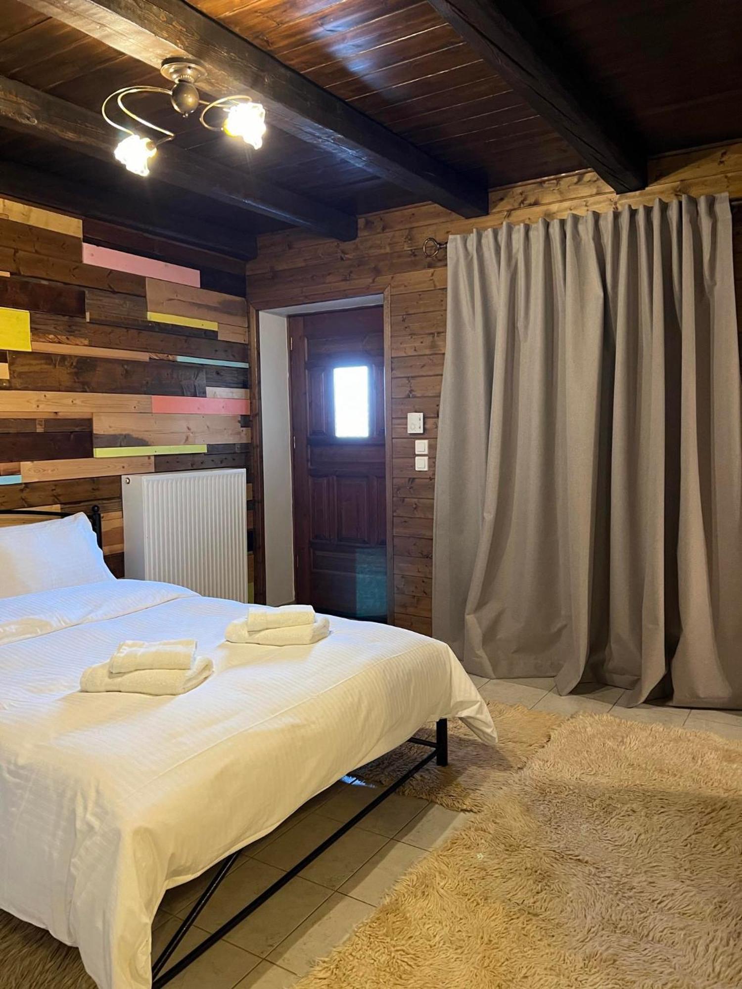 Ikojenia Traditional Lodge Папингон Экстерьер фото