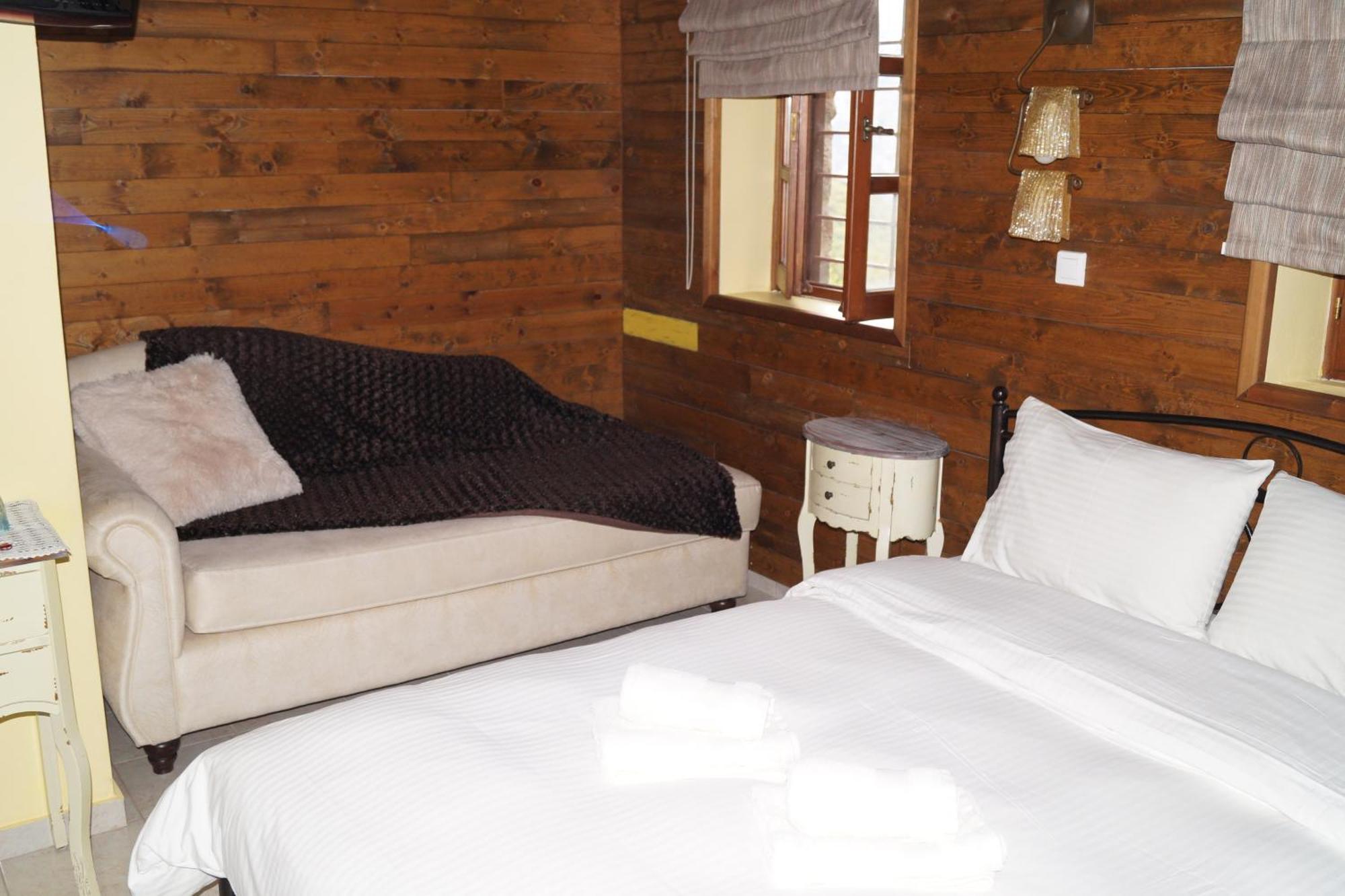Ikojenia Traditional Lodge Папингон Экстерьер фото